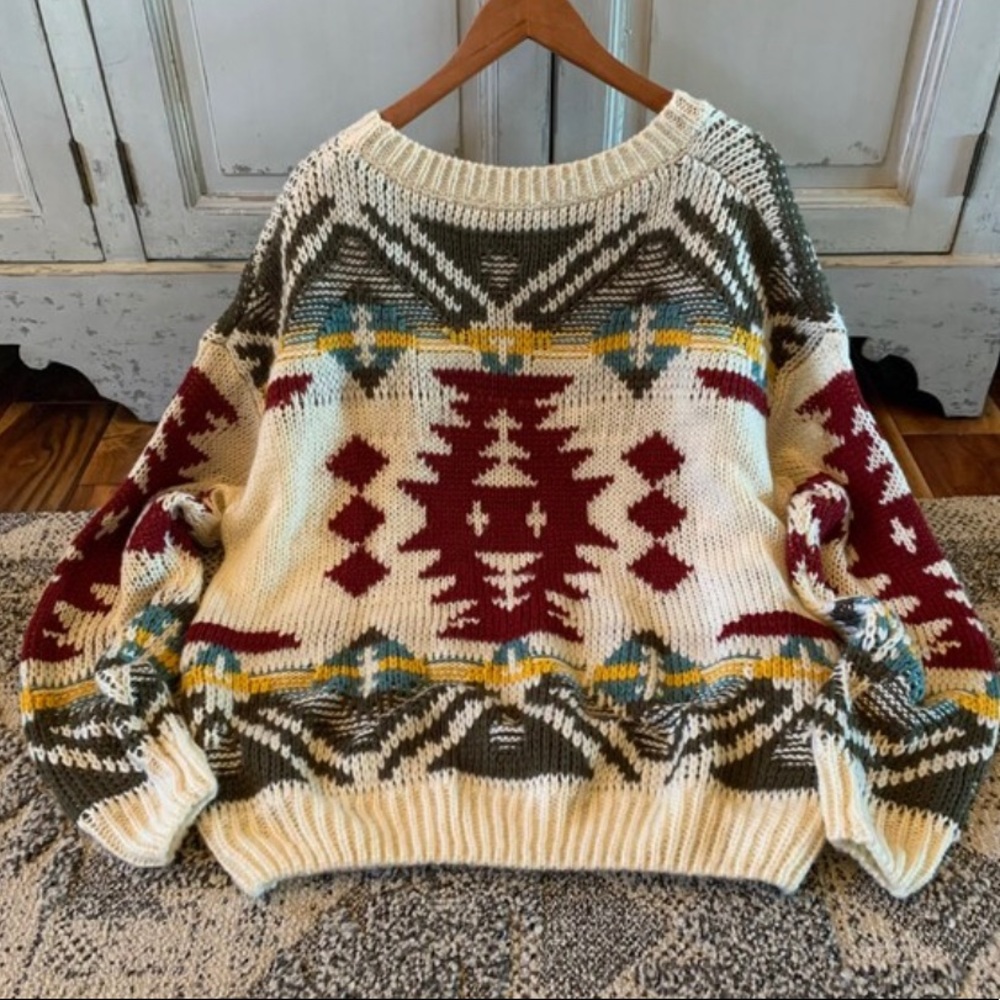 New Cozy Yellowstone Tribal Aztec Printed Pullover Crew Sweater Yarn Kint - Picture 5 of 6